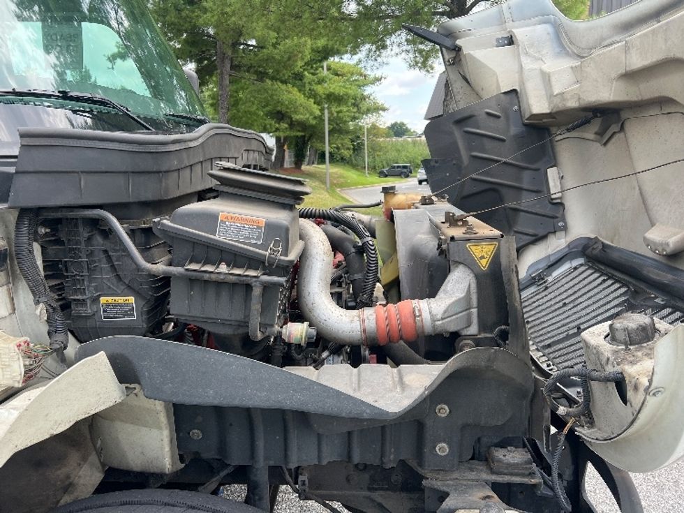 Refrigerated Truck-Light and Medium Duty Trucks-International-2020-MV607-Baltimore-MD-154,635\n\t\tmiles-$ 61,000 - Image 23