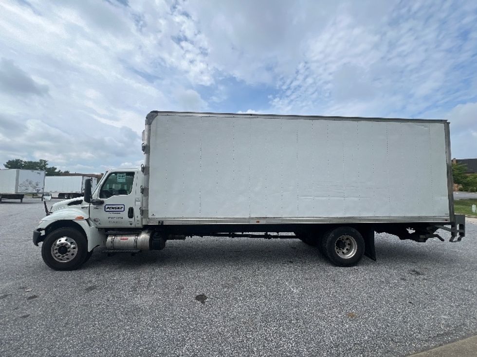Refrigerated Truck-Light and Medium Duty Trucks-International-2020-MV607-Baltimore-MD-154,635\n\t\tmiles-$ 61,000 - Image 4
