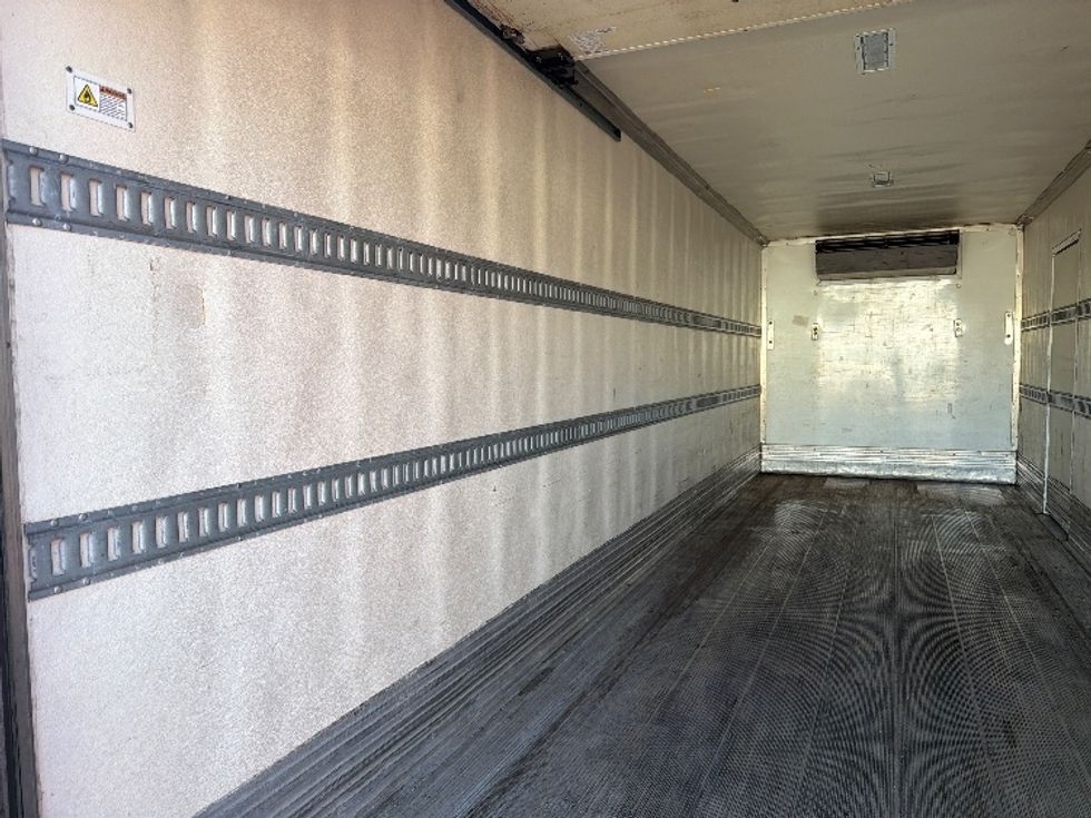 Refrigerated Truck-Light and Medium Duty Trucks-International-2020-MV607-Baltimore-MD-164,083\n\t\tmiles-$ 58,000 - Image 11