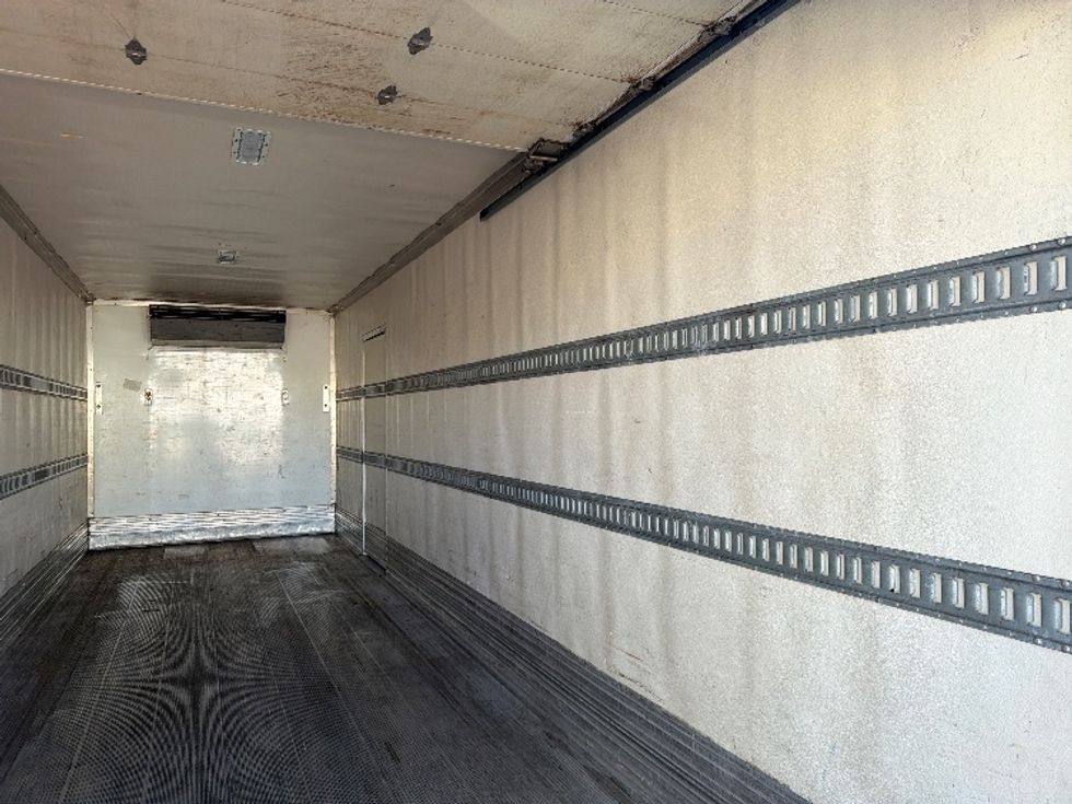 Refrigerated Truck-Light and Medium Duty Trucks-International-2020-MV607-Baltimore-MD-164,083\n\t\tmiles-$ 58,000 - Image 12