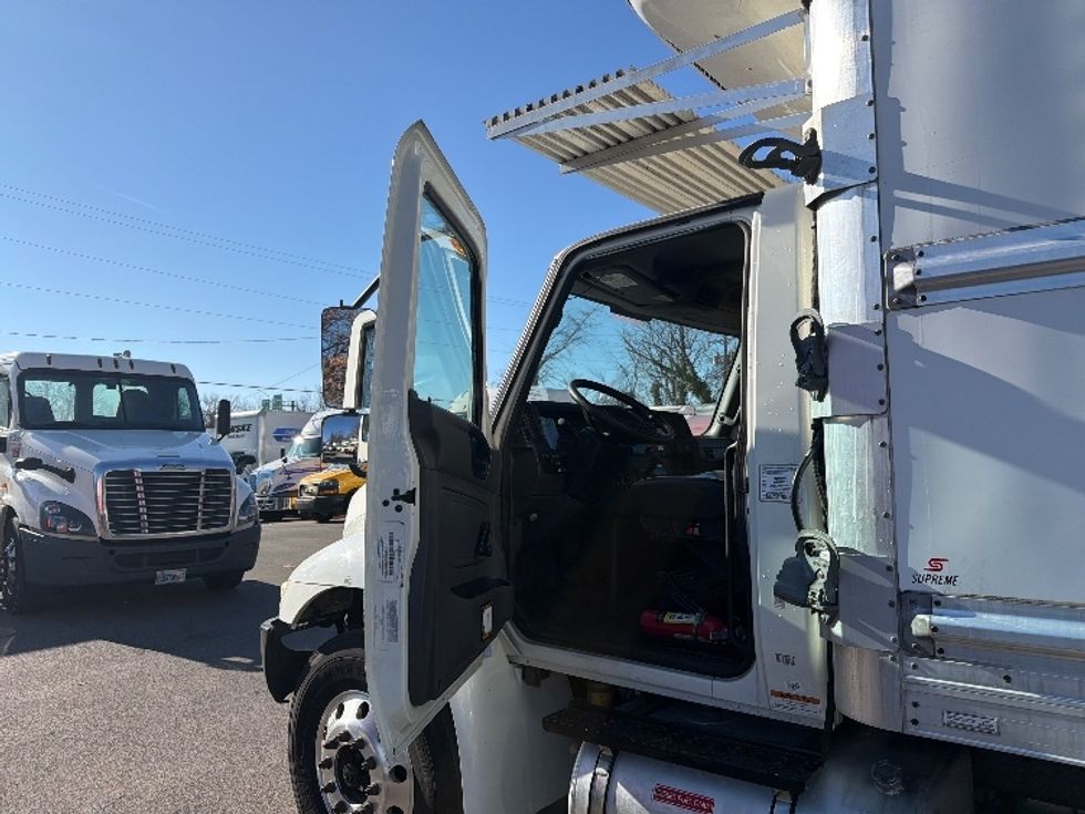 Refrigerated Truck-Light and Medium Duty Trucks-International-2020-MV607-Baltimore-MD-164,083\n\t\tmiles-$ 58,000 - Image 16