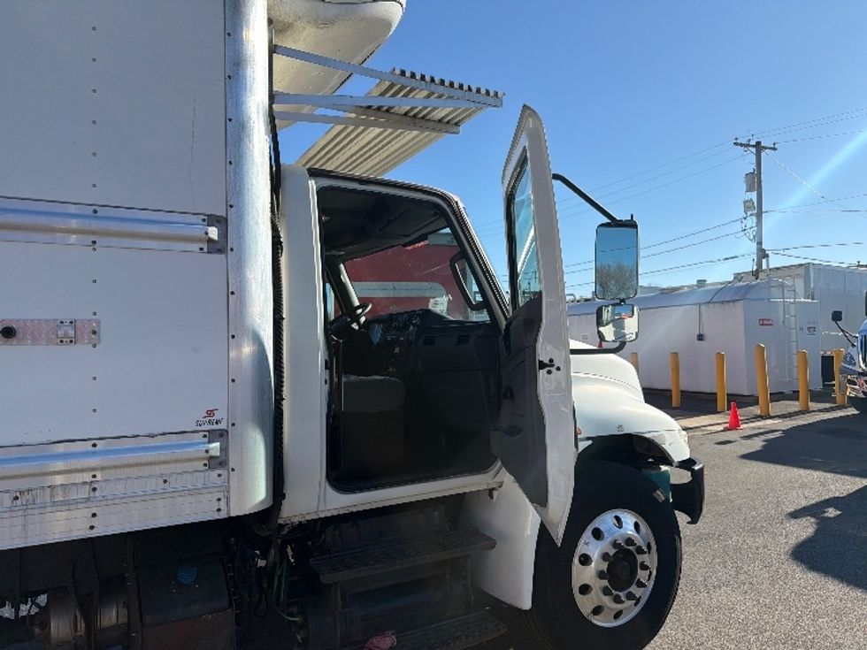 Refrigerated Truck-Light and Medium Duty Trucks-International-2020-MV607-Baltimore-MD-164,083\n\t\tmiles-$ 58,000 - Image 20