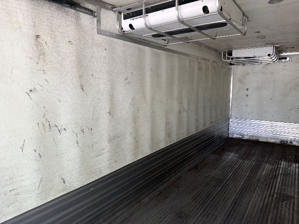 Refrigerated Truck-Light and Medium Duty Trucks-International-2020-MV607-Baltimore-MD-168,844\n\t\tmiles-$ 62,750 - Image 11