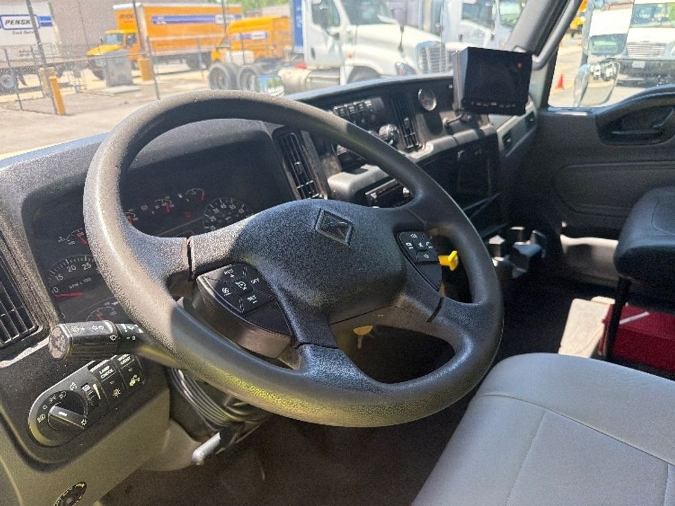 Refrigerated Truck-Light and Medium Duty Trucks-International-2020-MV607-Baltimore-MD-168,844\n\t\tmiles-$ 62,750 - Image 17
