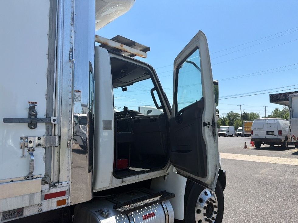 Refrigerated Truck-Light and Medium Duty Trucks-International-2020-MV607-Baltimore-MD-168,844\n\t\tmiles-$ 62,750 - Image 20