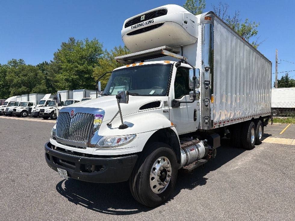 Refrigerated Truck-Light and Medium Duty Trucks-International-2020-MV607-Baltimore-MD-168,844\n\t\tmiles-$ 62,750 - Image 3