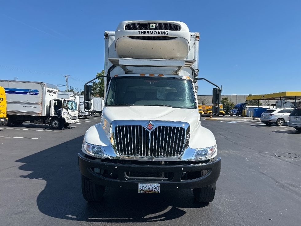 Refrigerated Truck-Light and Medium Duty Trucks-International-2020-MV607-Baltimore-MD-176,865\n\t\tmiles-$ 56,500 - Image 2