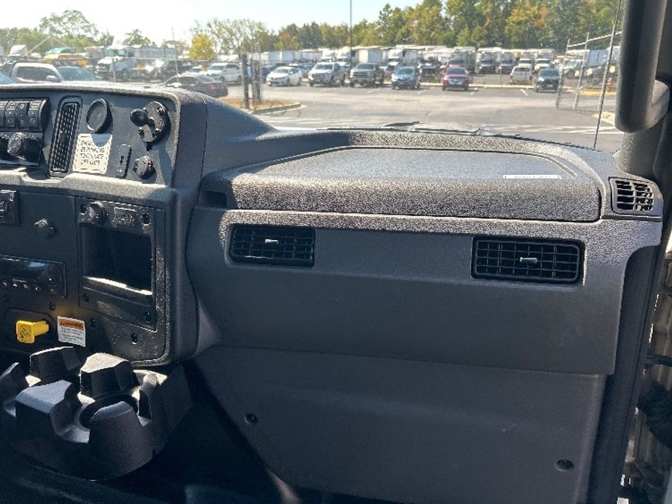 Refrigerated Truck-Light and Medium Duty Trucks-International-2020-MV607-Baltimore-MD-176,865\n\t\tmiles-$ 56,500 - Image 21