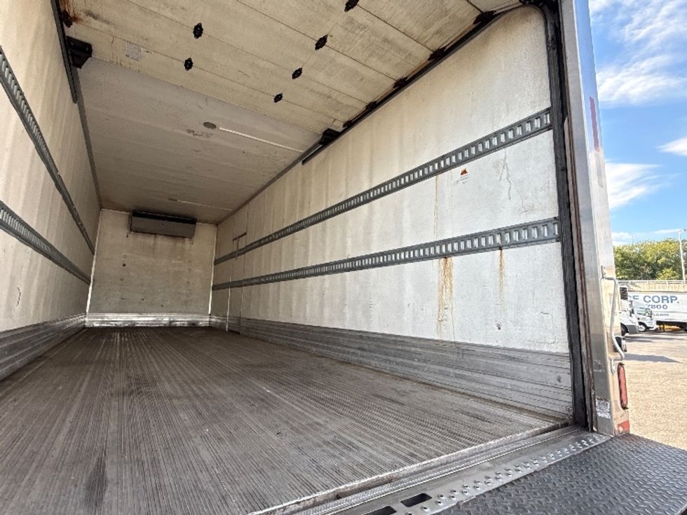 Refrigerated Truck-Light and Medium Duty Trucks-International-2020-MV607-Baltimore-MD-184,926\n\t\tmiles-$ 51,250 - Image 12