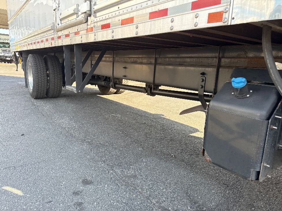 Refrigerated Truck-Light and Medium Duty Trucks-International-2020-MV607-Baltimore-MD-186,139\n\t\tmiles-$ 53,500 - Image 14