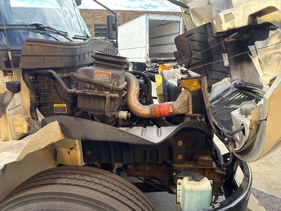 Refrigerated Truck-Light and Medium Duty Trucks-International-2020-MV607-Baltimore-MD-186,139\n\t\tmiles-$ 53,500 - Image 23