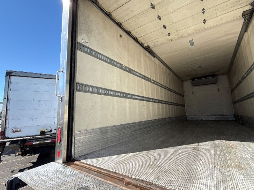 Refrigerated Truck-Light and Medium Duty Trucks-International-2020-MV607-Baltimore-MD-210,963\n\t\tmiles-$ 48,500 - Image 11