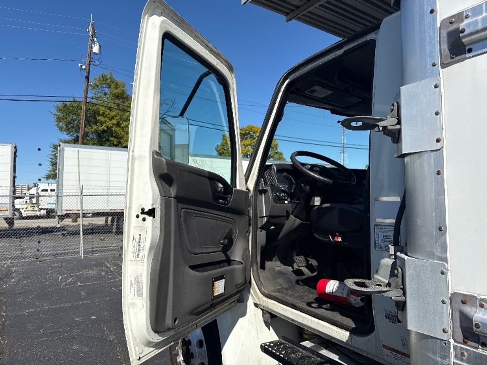 Refrigerated Truck-Light and Medium Duty Trucks-International-2020-MV607-Baltimore-MD-210,963\n\t\tmiles-$ 48,500 - Image 16