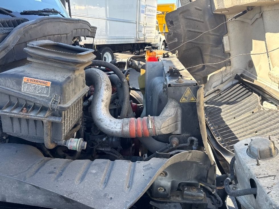 Refrigerated Truck-Light and Medium Duty Trucks-International-2020-MV607-Baltimore-MD-210,963\n\t\tmiles-$ 48,500 - Image 23