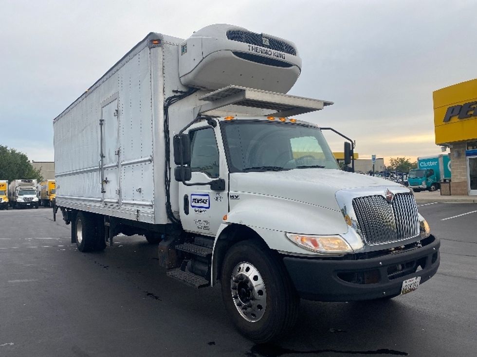 Refrigerated Truck-Light and Medium Duty Trucks-International-2020-MV607-Baltimore-MD-218,593\n\t\tmiles-$ 53,000 - Image 1