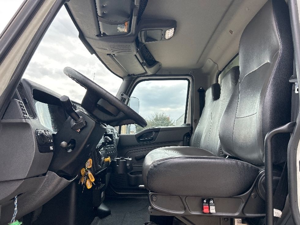 Refrigerated Truck-Light and Medium Duty Trucks-International-2020-MV607-Beaumont-TX-163,512\n\t\tmiles-$ 54,500 - Image 16
