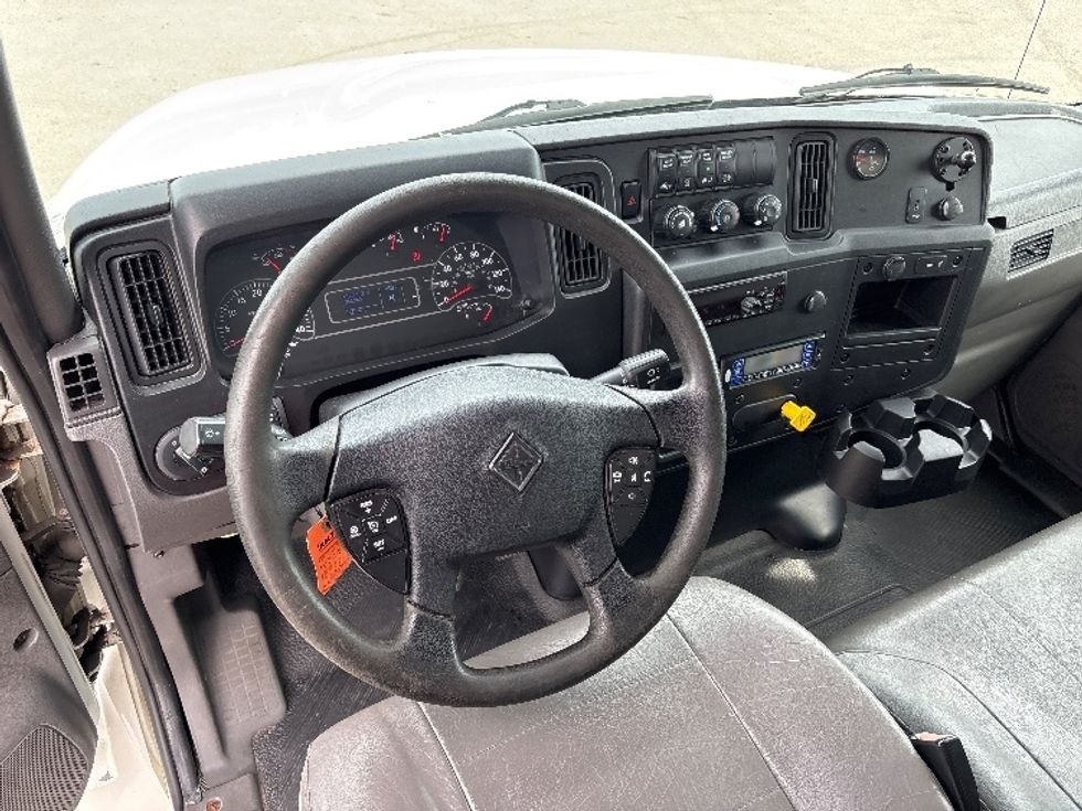 Refrigerated Truck-Light and Medium Duty Trucks-International-2020-MV607-Belleville-ON-256,350\n\t\tkm-$ 64,750 - Image 18