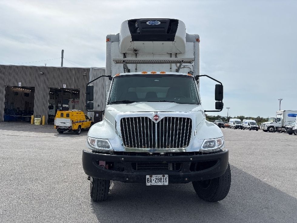 Refrigerated Truck-Light and Medium Duty Trucks-International-2020-MV607-Belleville-ON-256,350\n\t\tkm-$ 64,750 - Image 2