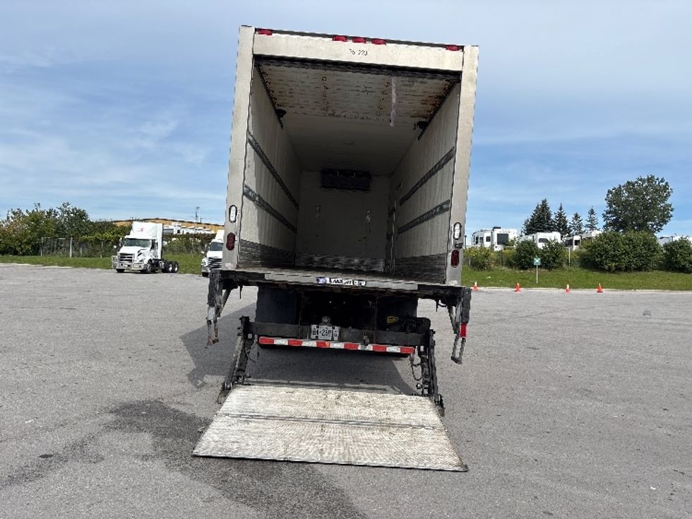 Refrigerated Truck-Light and Medium Duty Trucks-International-2020-MV607-Belleville-ON-256,350\n\t\tkm-$ 64,750 - Image 9