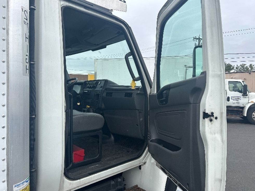 Refrigerated Truck-Light and Medium Duty Trucks-International-2020-MV607-Braintree-MA-160,924\n\t\tmiles-$ 49,500 - Image 20