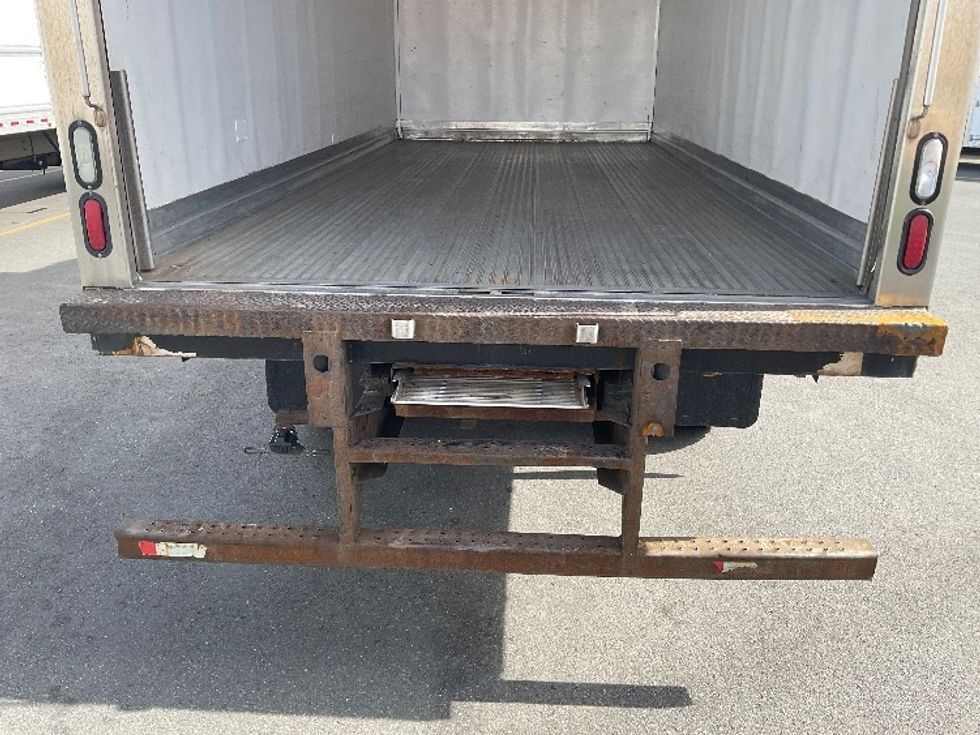 Refrigerated Truck-Light and Medium Duty Trucks-International-2020-MV607-Braintree-MA-180,532\n\t\tmiles-$ 47,250 - Image 10