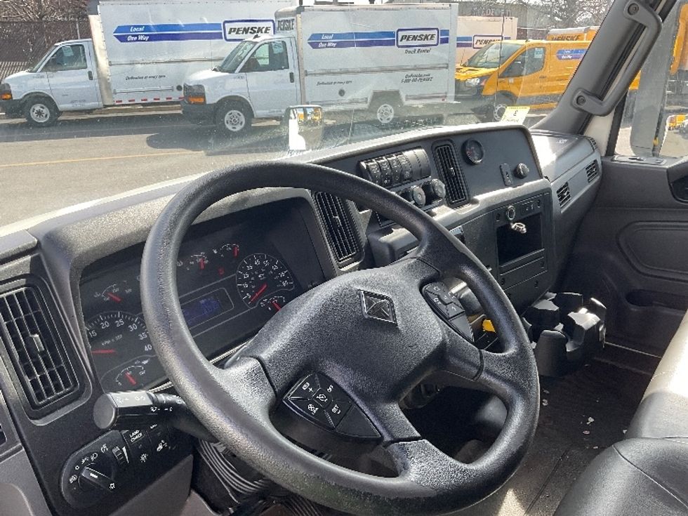 Refrigerated Truck-Light and Medium Duty Trucks-International-2020-MV607-Braintree-MA-180,532\n\t\tmiles-$ 47,250 - Image 17