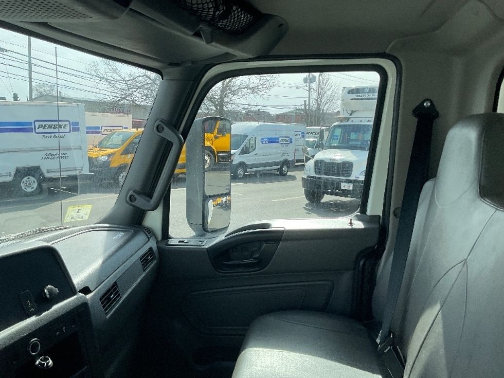 Refrigerated Truck-Light and Medium Duty Trucks-International-2020-MV607-Braintree-MA-180,532\n\t\tmiles-$ 47,250 - Image 19