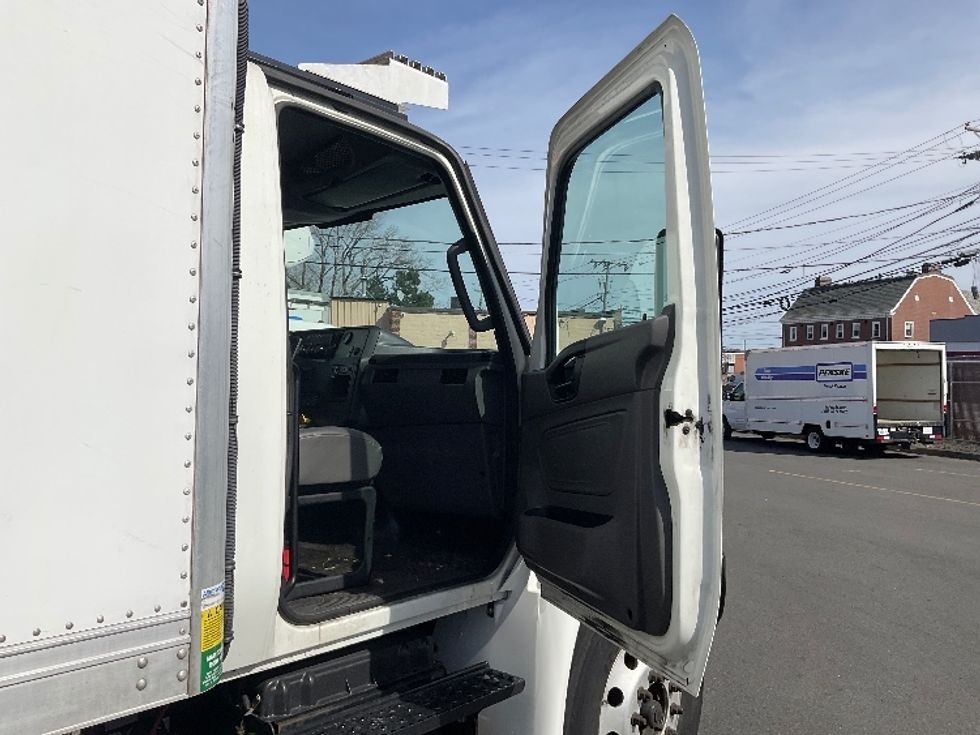 Refrigerated Truck-Light and Medium Duty Trucks-International-2020-MV607-Braintree-MA-180,532\n\t\tmiles-$ 47,250 - Image 20