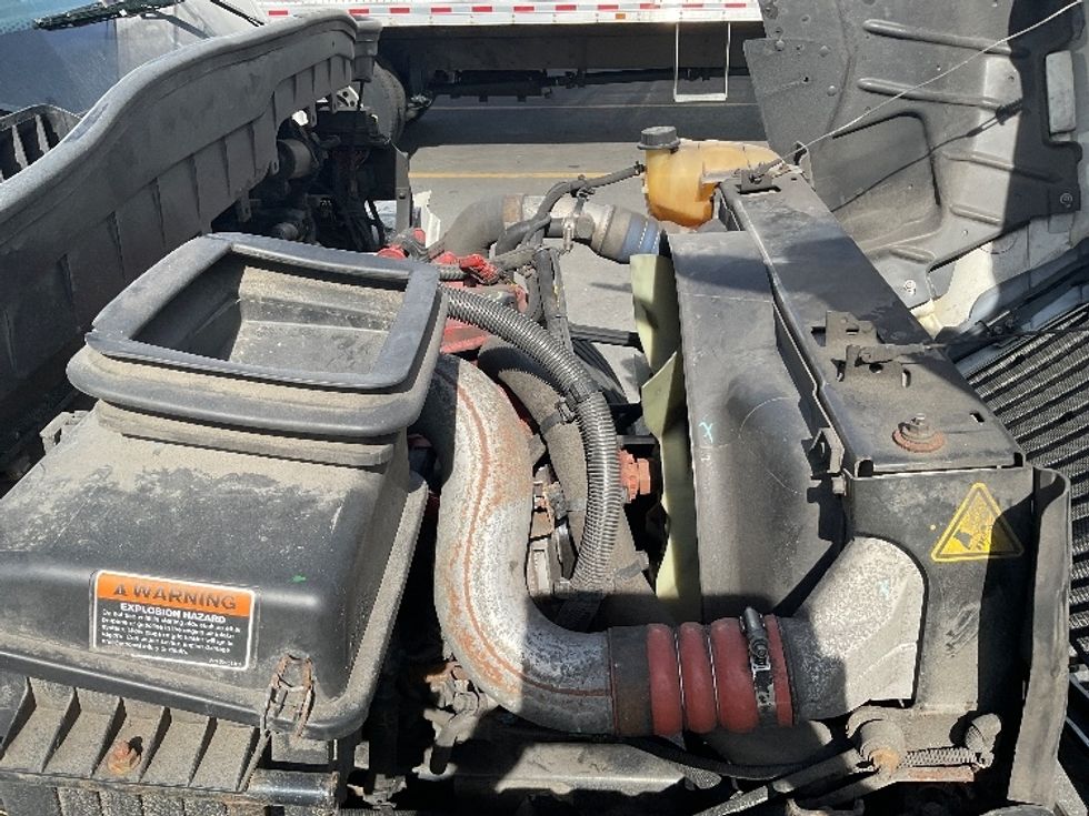 Refrigerated Truck-Light and Medium Duty Trucks-International-2020-MV607-Braintree-MA-180,532\n\t\tmiles-$ 47,250 - Image 23