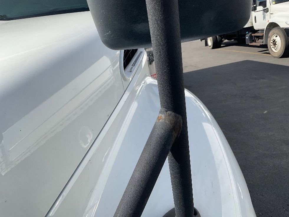 Refrigerated Truck-Light and Medium Duty Trucks-International-2020-MV607-Braintree-MA-180,532\n\t\tmiles-$ 47,250 - Image 27