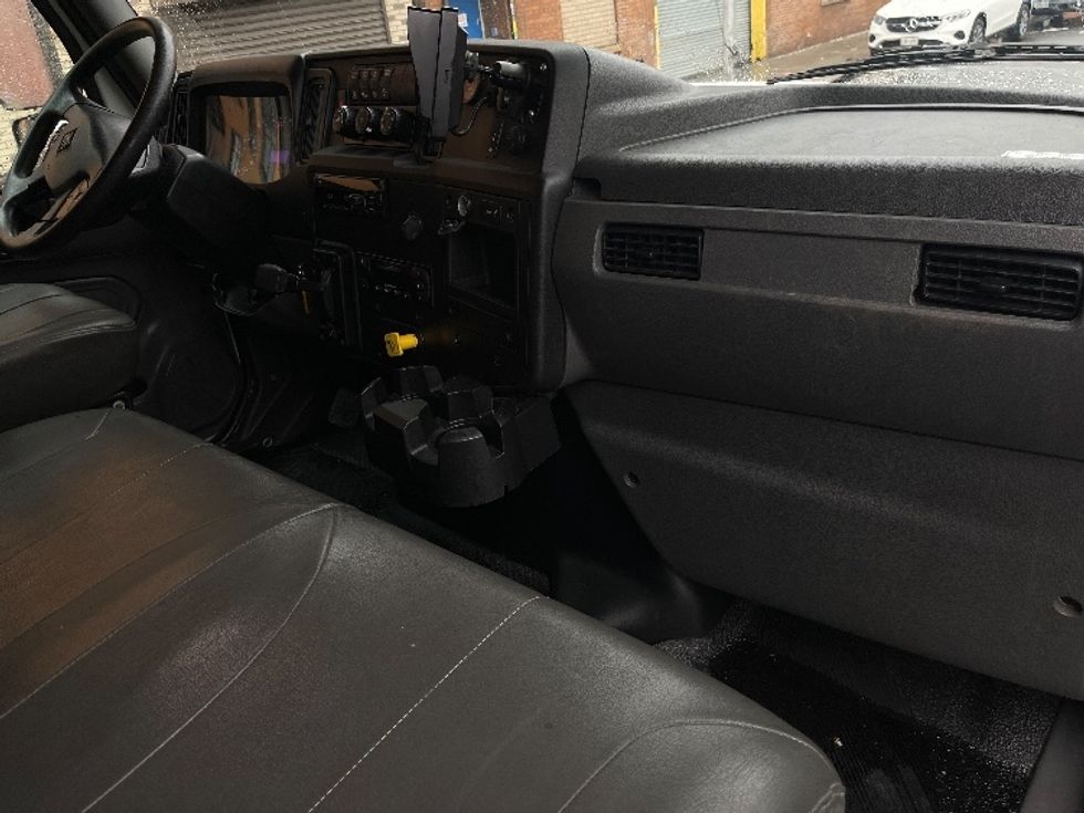 Refrigerated Truck-Light and Medium Duty Trucks-International-2020-MV607-Bronx-NY-135,491\n\t\tmiles-$ 60,000 - Image 19