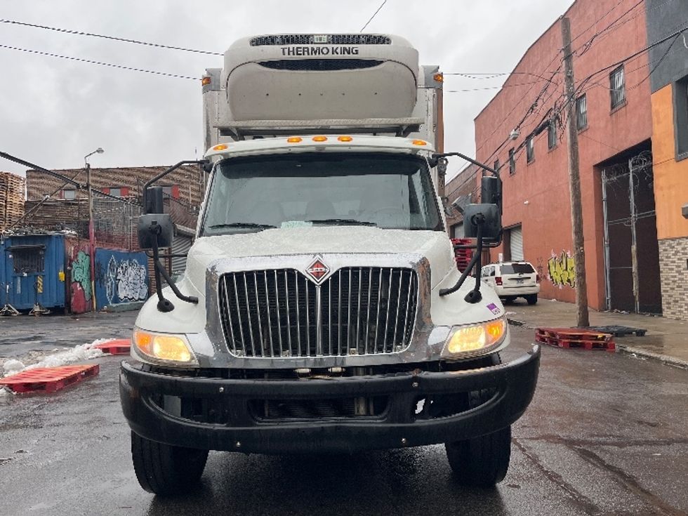 Refrigerated Truck-Light and Medium Duty Trucks-International-2020-MV607-Bronx-NY-135,491\n\t\tmiles-$ 60,000 - Image 2