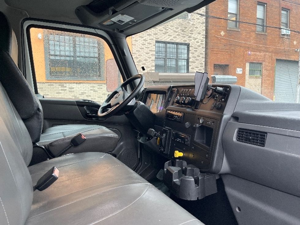 Refrigerated Truck-Light and Medium Duty Trucks-International-2020-MV607-Bronx-NY-135,491\n\t\tmiles-$ 60,000 - Image 20