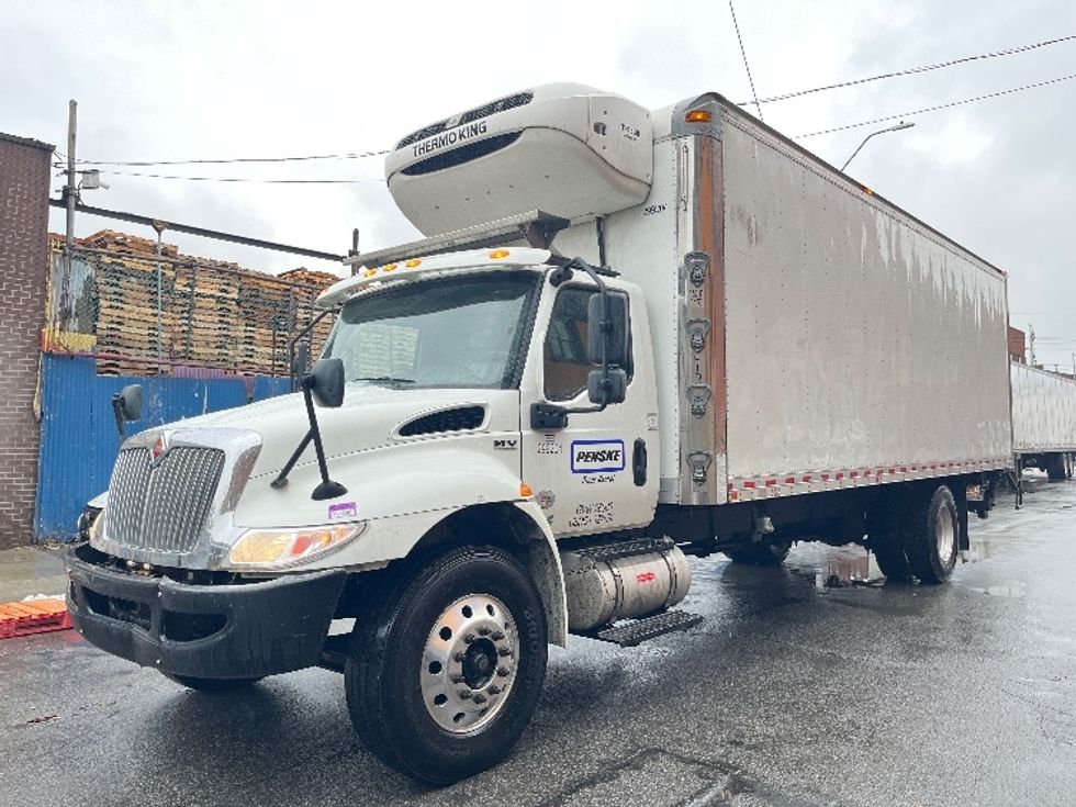Refrigerated Truck-Light and Medium Duty Trucks-International-2020-MV607-Bronx-NY-135,491\n\t\tmiles-$ 60,000 - Image 3