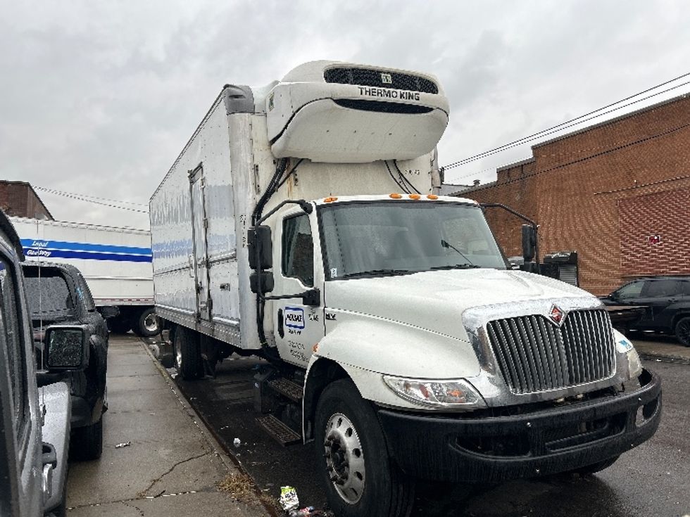 Refrigerated Truck-Light and Medium Duty Trucks-International-2020-MV607-Bronx-NY-184,998\n\t\tmiles-$ 49,250 - Image 1