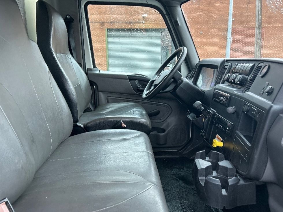 Refrigerated Truck-Light and Medium Duty Trucks-International-2020-MV607-Bronx-NY-184,998\n\t\tmiles-$ 49,250 - Image 22
