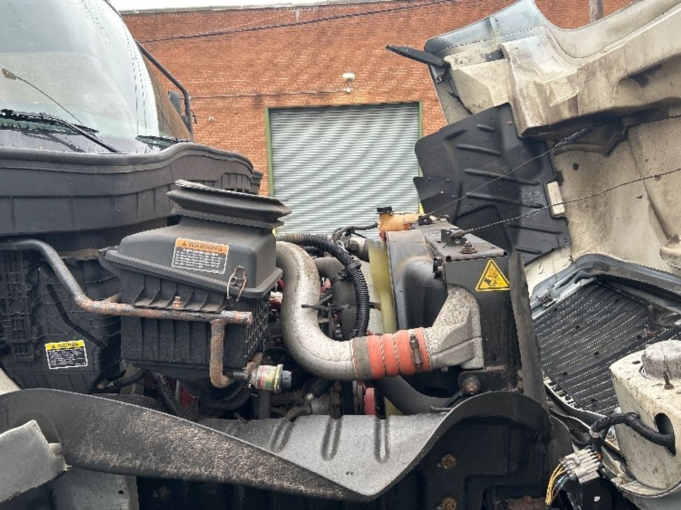 Refrigerated Truck-Light and Medium Duty Trucks-International-2020-MV607-Bronx-NY-184,998\n\t\tmiles-$ 49,250 - Image 23