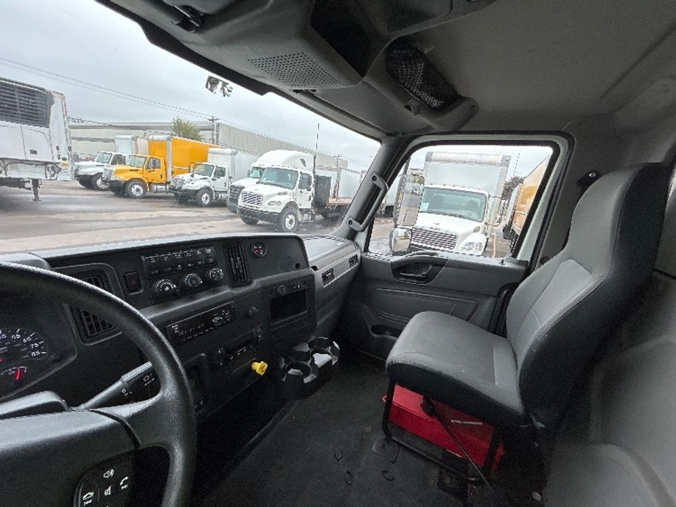 Refrigerated Truck-Light and Medium Duty Trucks-International-2020-MV607-Brooklyn Park-MN-101,672\n\t\tmiles-$ 76,000 - Image 19