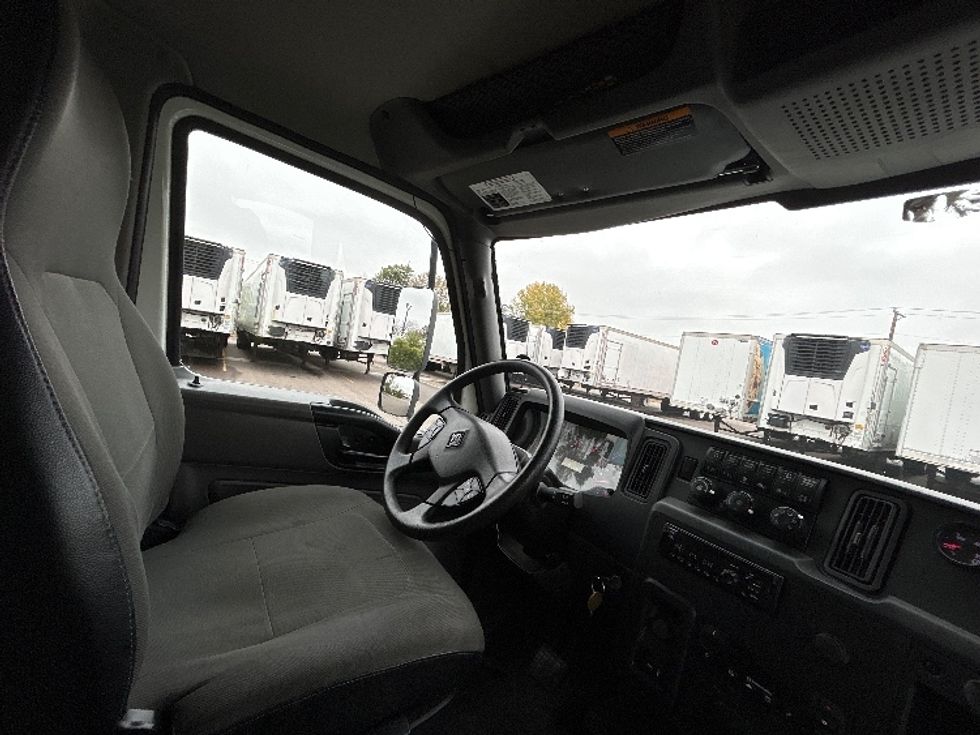 Refrigerated Truck-Light and Medium Duty Trucks-International-2020-MV607-Brooklyn Park-MN-101,672\n\t\tmiles-$ 76,000 - Image 22