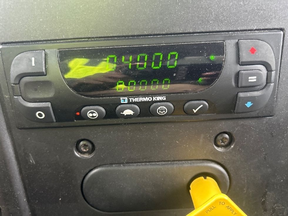 Refrigerated Truck-Light and Medium Duty Trucks-International-2020-MV607-Brooklyn Park-MN-101,672\n\t\tmiles-$ 76,000 - Image 25