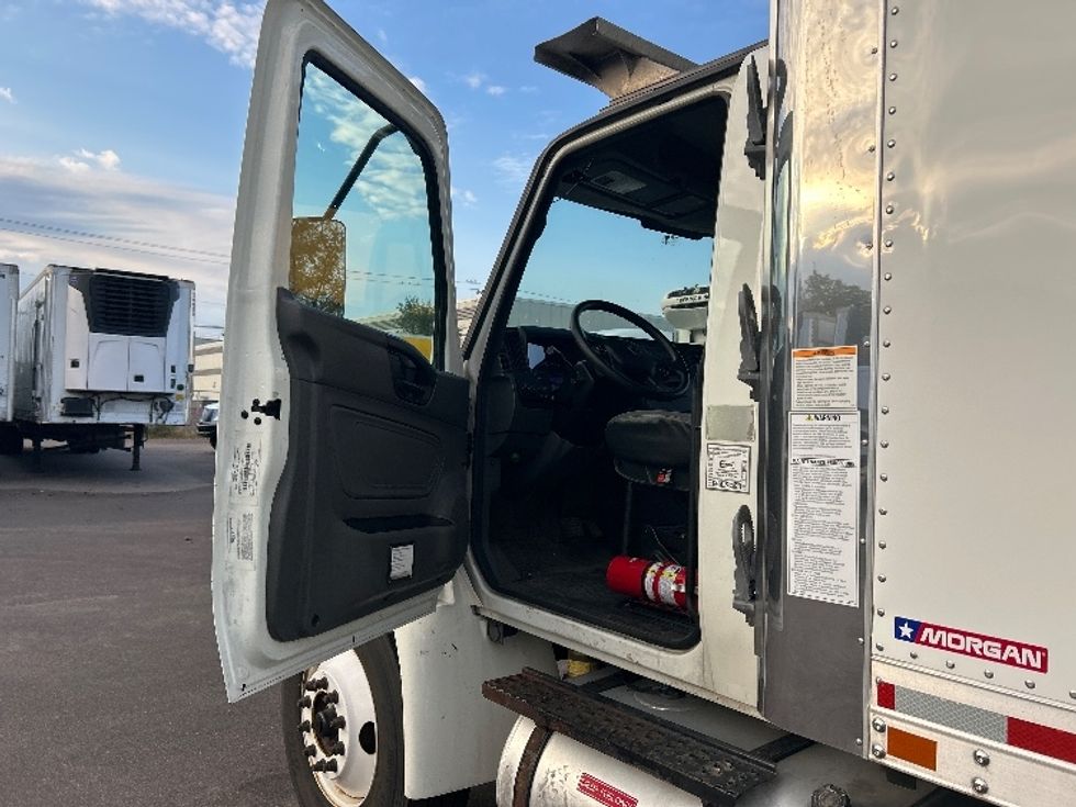 Refrigerated Truck-Light and Medium Duty Trucks-International-2020-MV607-Brooklyn Park-MN-112,039\n\t\tmiles-$ 54,750 - Image 20