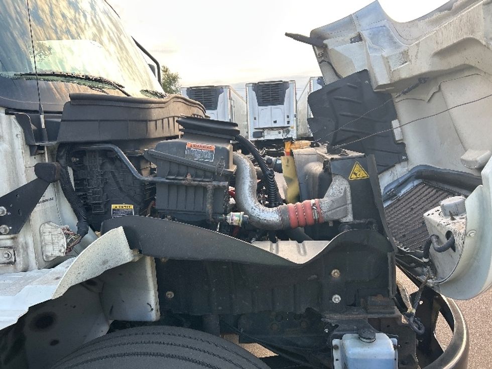 Refrigerated Truck-Light and Medium Duty Trucks-International-2020-MV607-Brooklyn Park-MN-112,039\n\t\tmiles-$ 54,750 - Image 23
