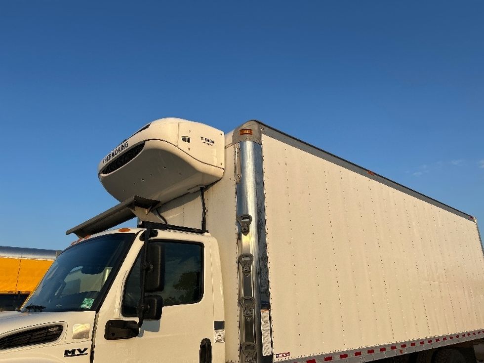 Refrigerated Truck-Light and Medium Duty Trucks-International-2020-MV607-Brooklyn Park-MN-112,039\n\t\tmiles-$ 54,750 - Image 25