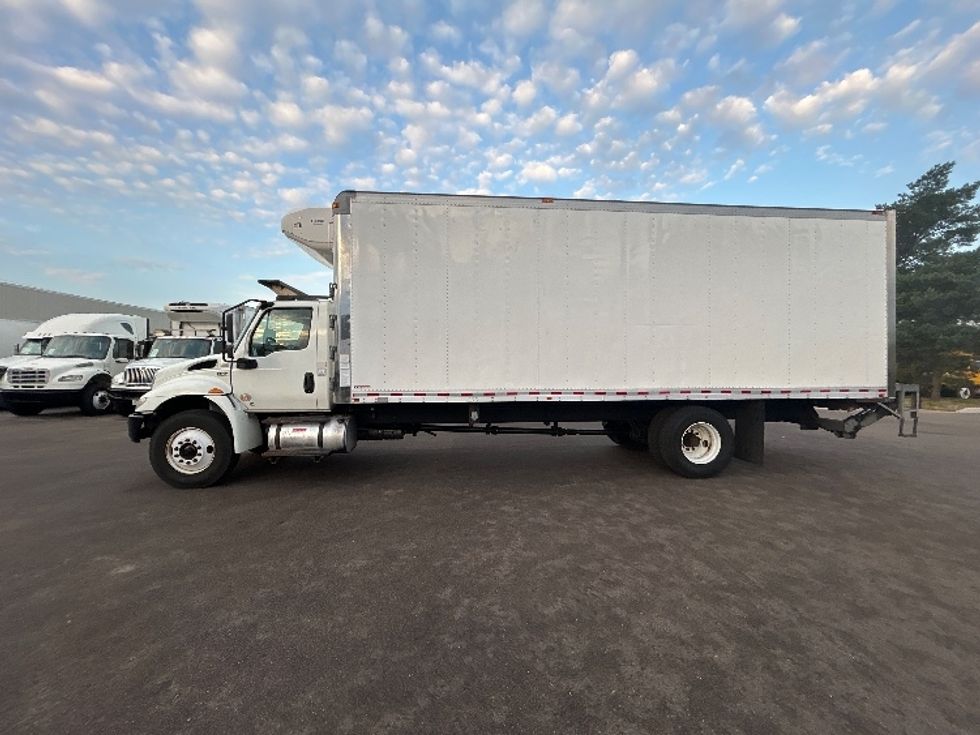 Refrigerated Truck-Light and Medium Duty Trucks-International-2020-MV607-Brooklyn Park-MN-112,039\n\t\tmiles-$ 54,750 - Image 4