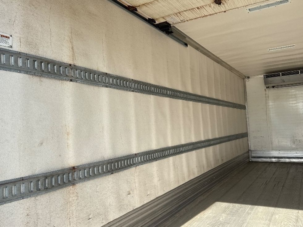 Refrigerated Truck-Light and Medium Duty Trucks-International-2020-MV607-Brooklyn Park-MN-119,169\n\t\tmiles-$ 51,500 - Image 11
