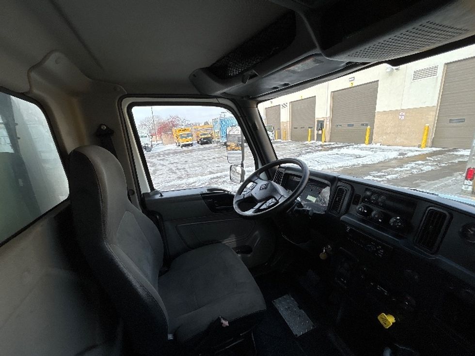 Refrigerated Truck-Light and Medium Duty Trucks-International-2020-MV607-Brooklyn Park-MN-122,532\n\t\tmiles-$ 53,750 - Image 22