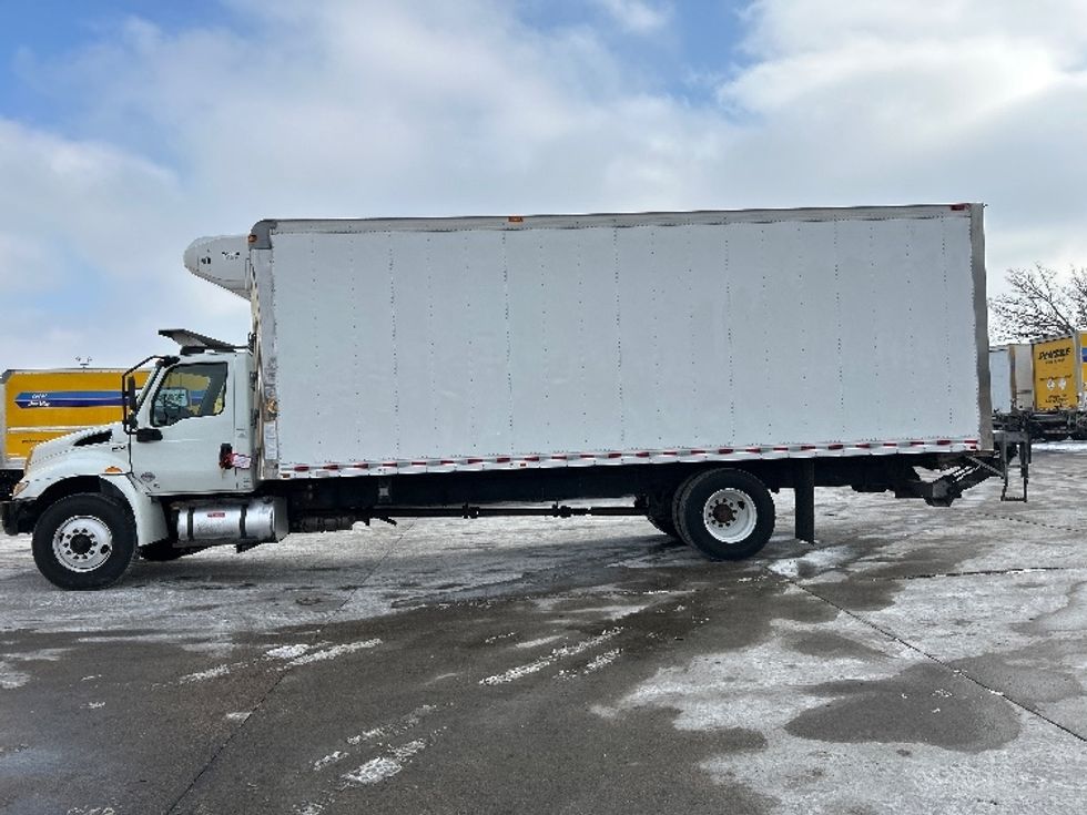 Refrigerated Truck-Light and Medium Duty Trucks-International-2020-MV607-Brooklyn Park-MN-122,532\n\t\tmiles-$ 53,750 - Image 4