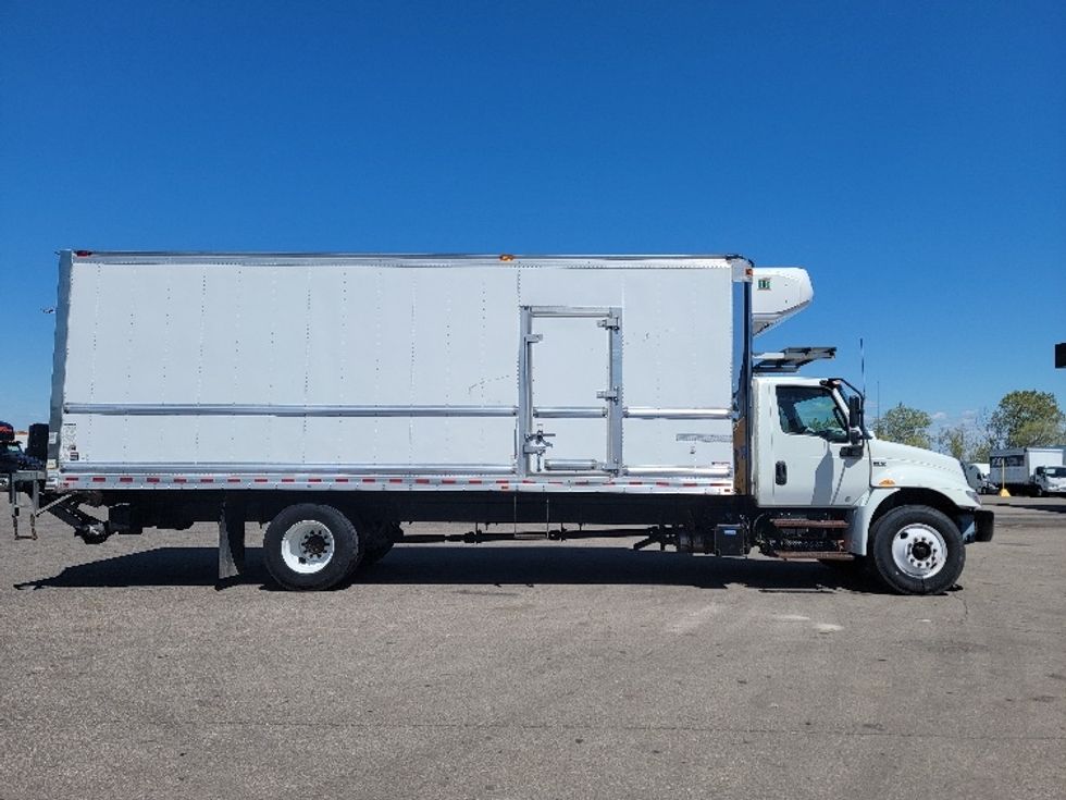 Refrigerated Truck-Light and Medium Duty Trucks-International-2020-MV607-Brooklyn Park-MN-160,508\n\t\tmiles-$ 54,500 - Image 15