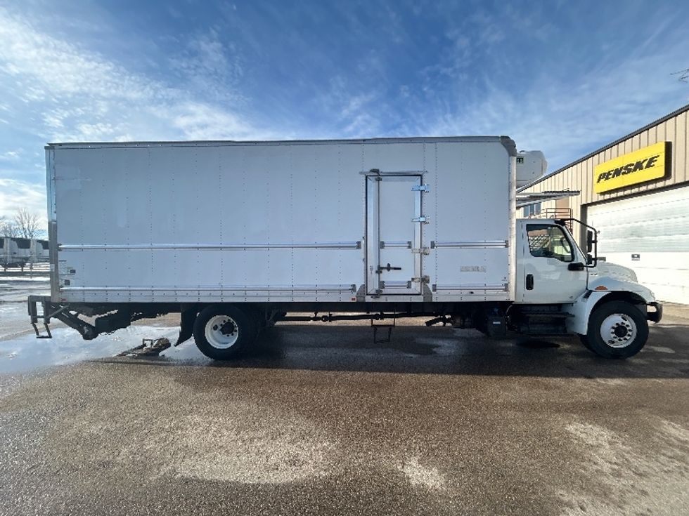 Refrigerated Truck-Light and Medium Duty Trucks-International-2020-MV607-Brooklyn Park-MN-168,618\n\t\tmiles-$ 54,000 - Image 14