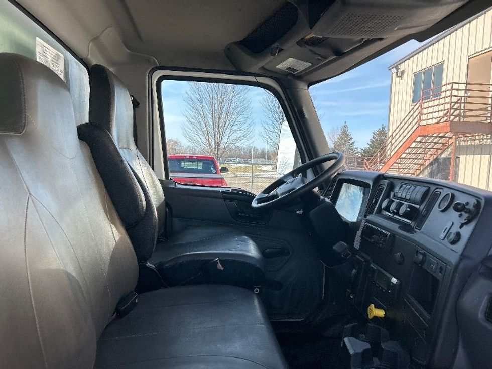 Refrigerated Truck-Light and Medium Duty Trucks-International-2020-MV607-Brooklyn Park-MN-168,618\n\t\tmiles-$ 54,000 - Image 21
